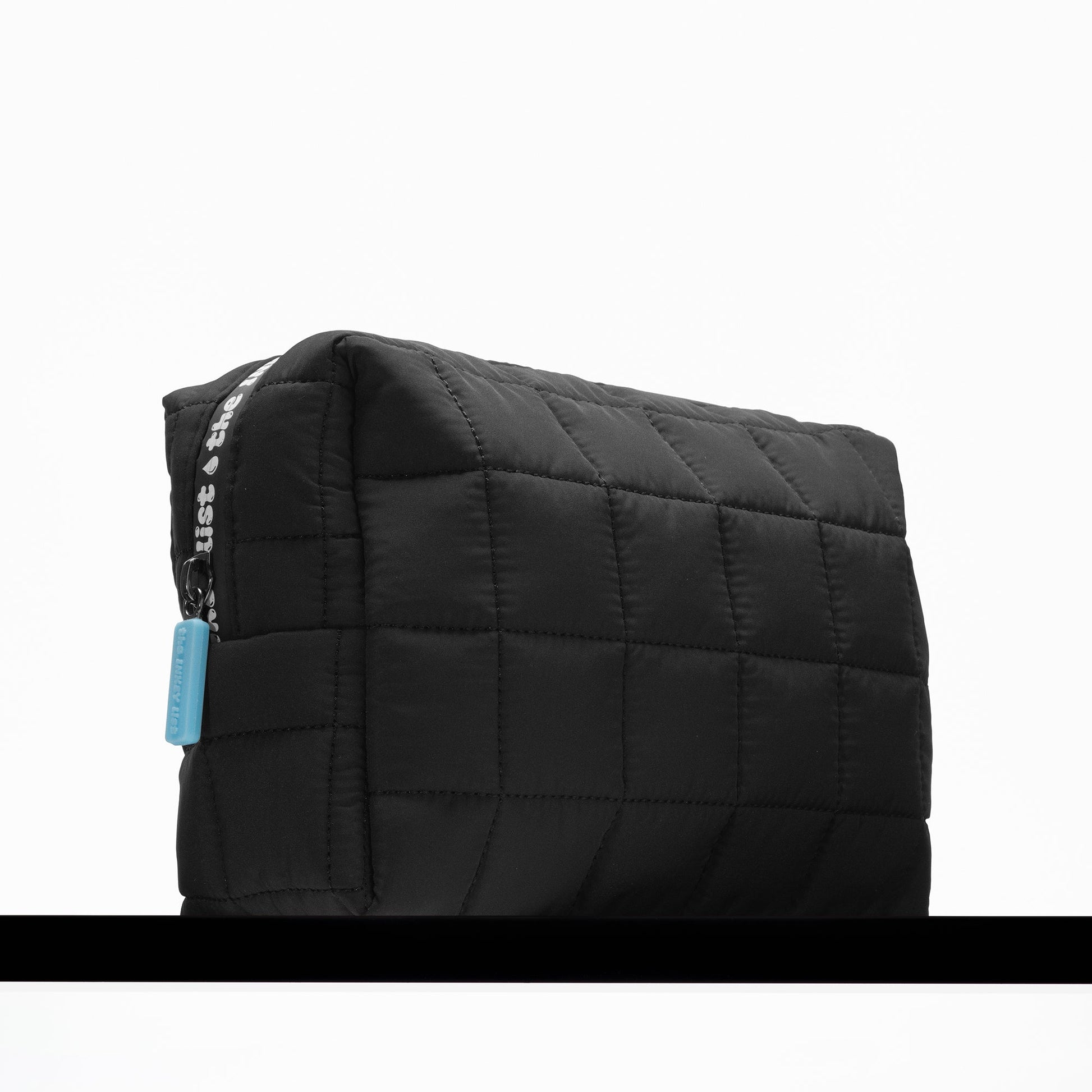 the-inkey-list-washbag-f6 washbag-hydration-05.jpg